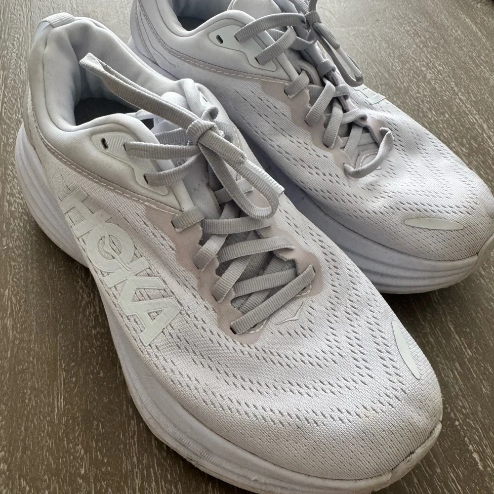 Hoka White Bondi 8 one one Running Shoes - Picture 2 of 6